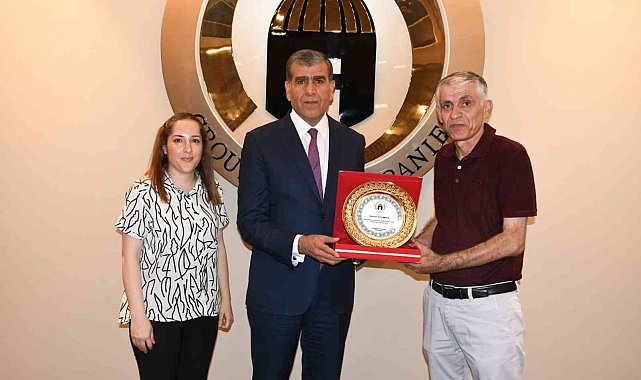 Şampiyonlara ödül