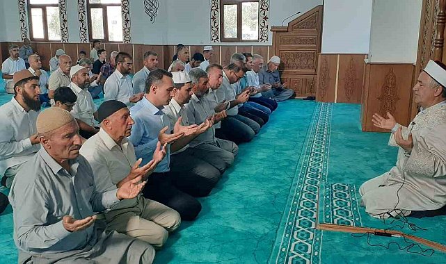 Samsat'ta merkez cami ibadete açıldı