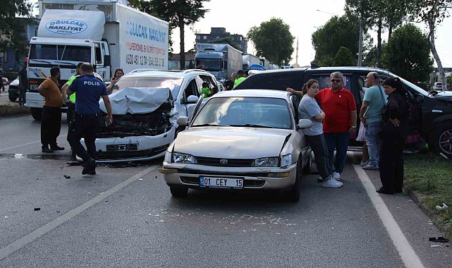 Samsun-Ordu kara yolunda 5 araç birbirine girdi