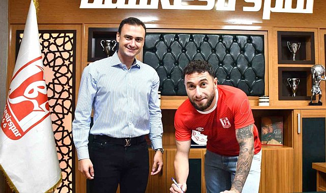 Santrfor Artun Akçakın Balıkesirspor'da