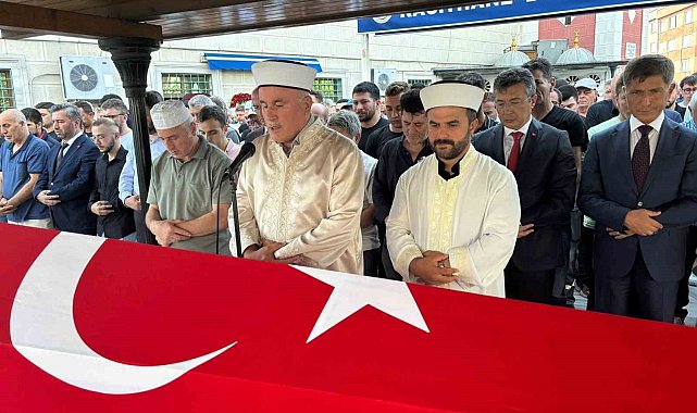 Sarıyer'de boğulan polis memuru Numan Çebi son yolculuğuna uğurlandı