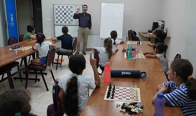 Satranç ile zihinlerini geliştiriyorlar