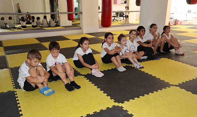 Şehzadeler'de cimnastik kursu başladı