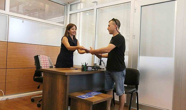 Selçuk&#039;ta &#039;Esnaf Masası&#039; hizmet vermeye başladı