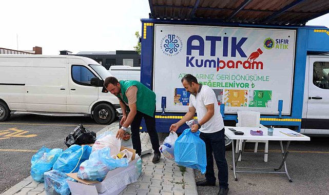 Selçuklu'da atıklar, ev ekonomisine katkı sağlıyor