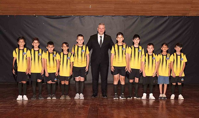 Serdivan Belediyesi Yaz Spor Okulları açıldı