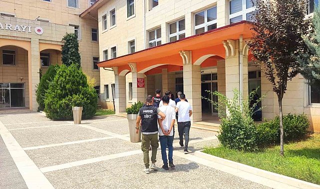 Siirt'te yolcu otobüsünde bin 43 adet uyuşturucu hap ele geçirildi