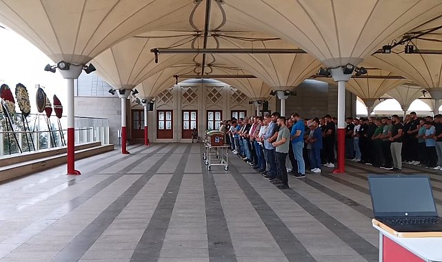 Silahlı kavgada ölen genç son yolcuğuna uğurlandı