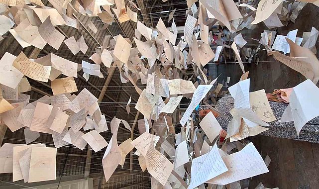 Sirkeci Garı'nda açılan 'Yüzyıllık Emanet' sergisine yoğun ilgi