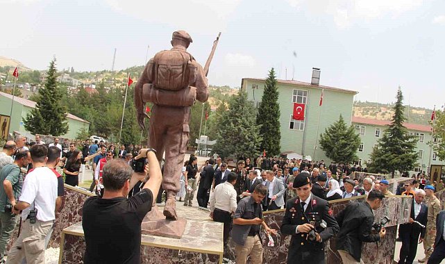 Şırnak'ta darbenin 8. yılı çeşitli etkinlikler anıldı