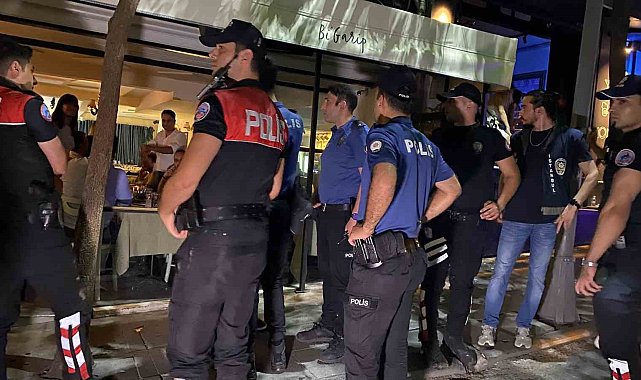Şişli'de "Huzurlu Sokaklar" denetimi: Polisi tehdit eden bir kişi gözaltına alındı