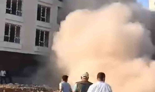 Siverek'te 17 katlı binanın yerle bir olma anı kamerada