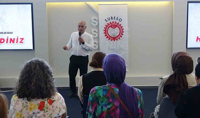 Sultanbeyli'de kuaförlerin pazar günü kapatılması kararı masaya yatırıldı