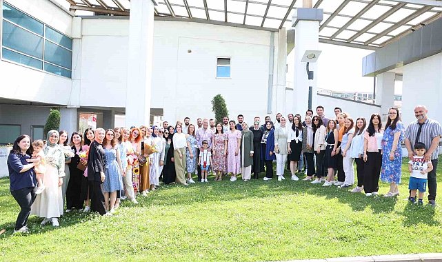Sultangazi Belediyesi Eğitime Destek Akademisi öğrencileri YKS'de ilk 50 bine girdi