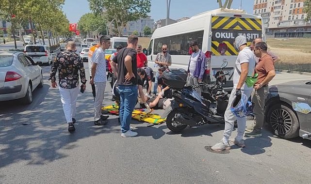 Sultangazi'de motosiklet sürücüsü feci kazada ağır şekilde yaralandı