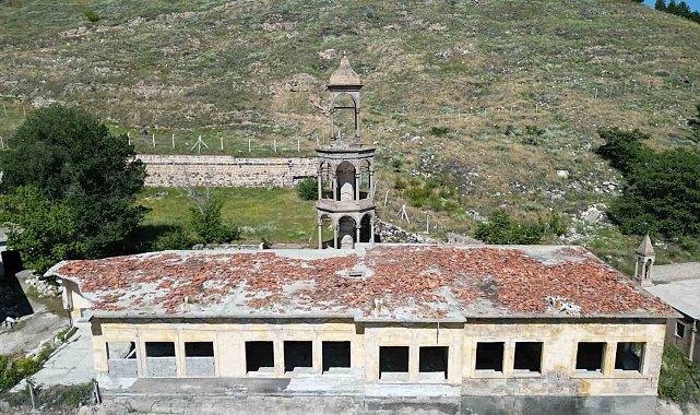 Tarihi Çan Kulesi ve Damat İbrahim Paşa İlkokulu binası restore edilecek