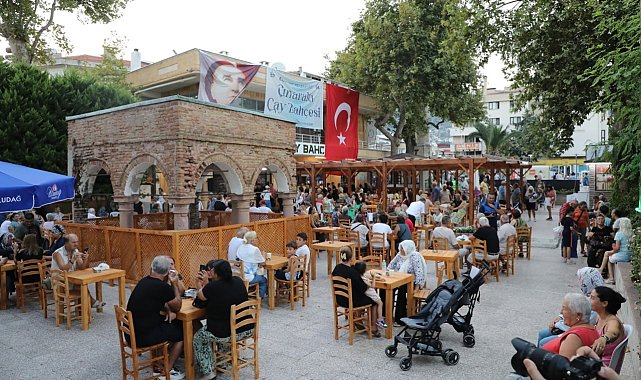 Tarihi Çınaraltı Çay Bahçesi yeniden açıldı