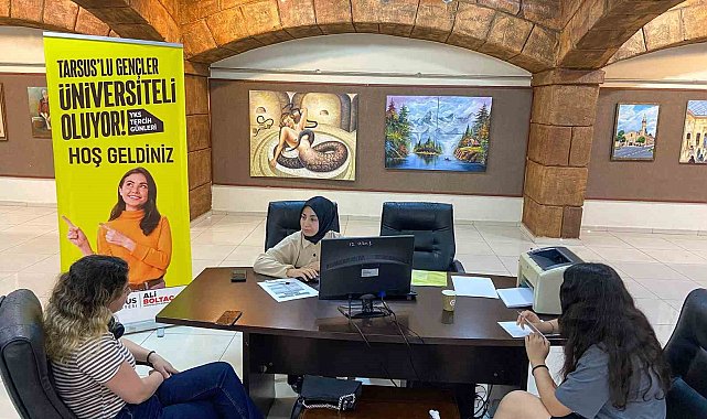 Tarsus Belediyesi, YKS'ye girenlere rehberlik hizmeti veriyor