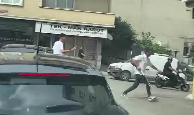 Tartıştığı kişiye küfür etti, tüfeği görünce arkadaşını bırakıp koşarak kaçtı