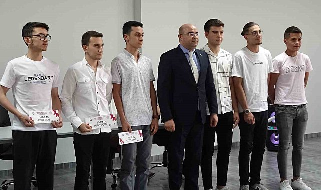Tavşanlı OSB'den öğrencilere büyük teşvik