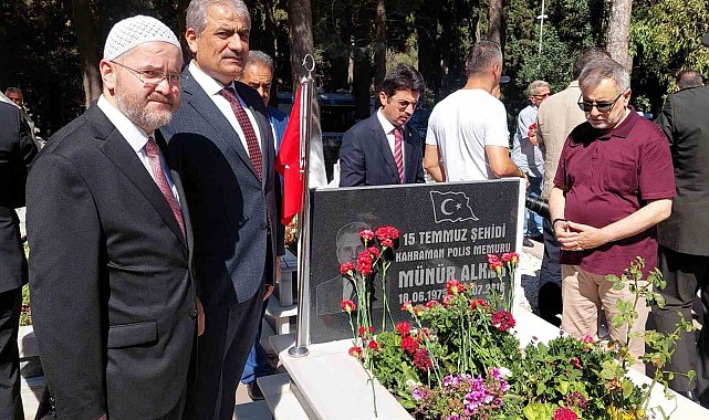 Tekirdağ'da 15 Temmuz anmaları başladı: Şehit mezarlıklarına karanfil bırakıldı