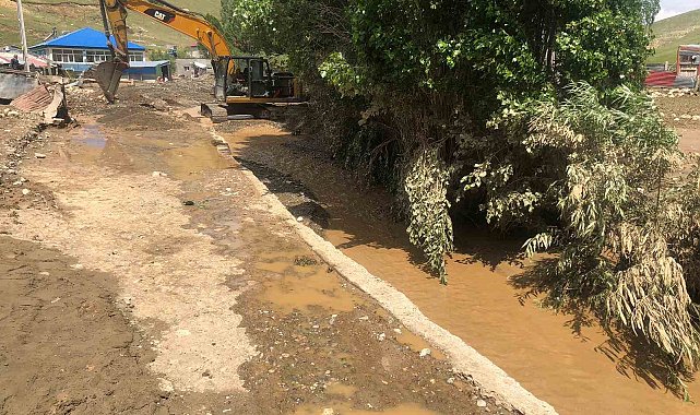 Tekman&#039;da selin verdiği hasar gün yüzü ile ortaya çıktı