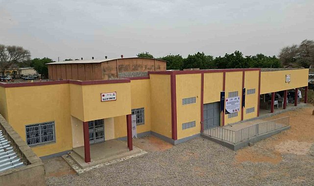 TİKA Nijer'de fıstık üreticisi kadınları destekliyor