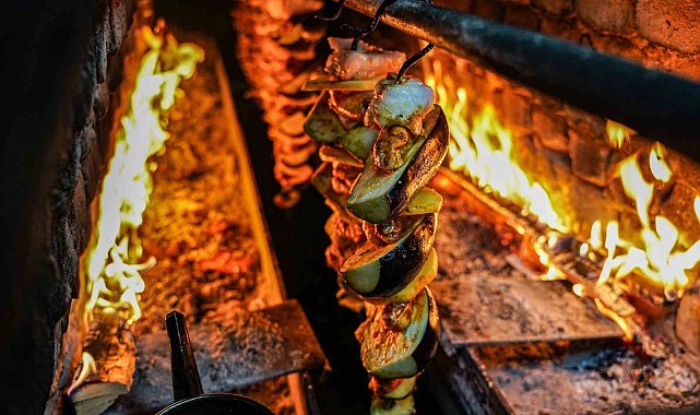 Tokat kebabını tavukla denedi, hem tadı hem fiyatı memnun etti