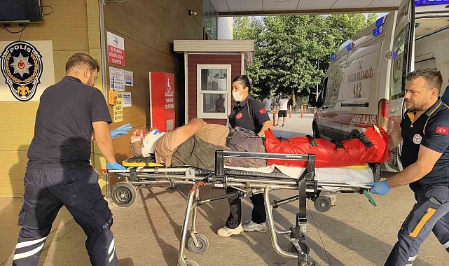 Traktörün ezdiği çiftçi ağır yaralandı