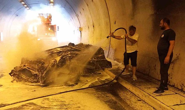 Tünelde kaza yapan otomobil alev topuna döndü: 2 yaralı