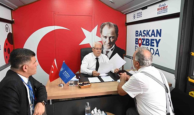 Türkiye'de ilk...Büyükşehir Belediye Başkanı makamını ilçeye taşıdı