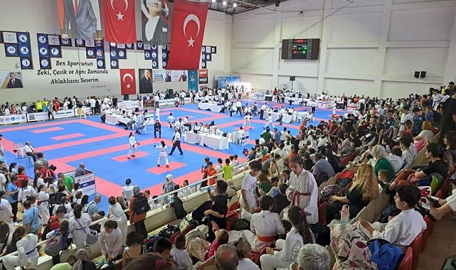 Uluslararası Karate Turnuvası, 15 ülkenin katılımıyla 5. kez Gemlik'te başlıyor.