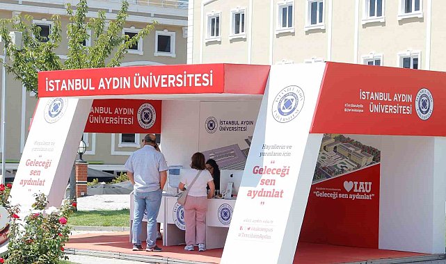 Üniversite adaylarına tercih döneminde 500'den fazla merkezde bilgi alma imkânı