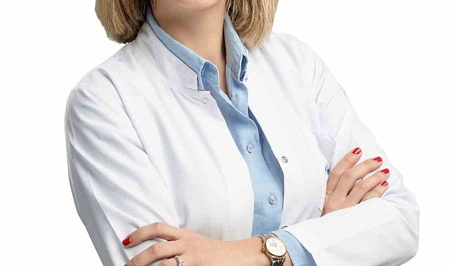 Uzm. Dr. Özak: "Menopoz dönemine bilinçlenerek girin"