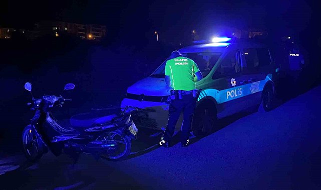 Uzunköprü'de "dur" ihtarına uymayan ehliyetsiz sürücü polis kovalamacası sonucu yakalandı
