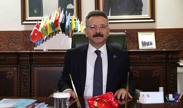 Vali Aksoy: "Sayın Cumhurbaşkanımızın çağrısıyla halk sokaklara inerek milli iradeye sahip çıktı"