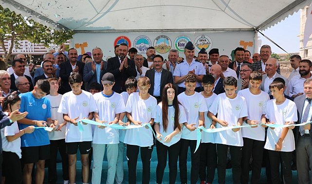 Vali Çiçek: "1,5 yıl gibi bir zamanda 37'nci spor okuluna ulaşmanın gururunu yaşıyoruz"