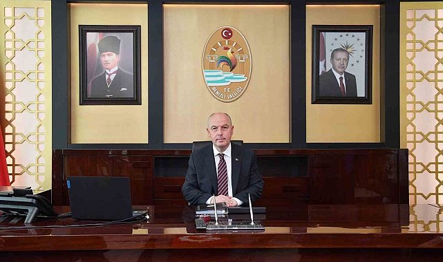 Vali Coşkun Gazeteciler ve Basın Bayramını kutladı