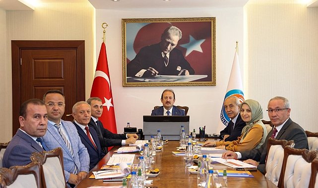 Vali Pehlivan: "Mersin'de bin 700 derslikli 89 okul inşaatı bulunuyor"