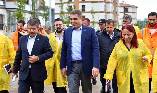 Vali Selçuk Aslan TOKİ sosyal konutlarını inceledi