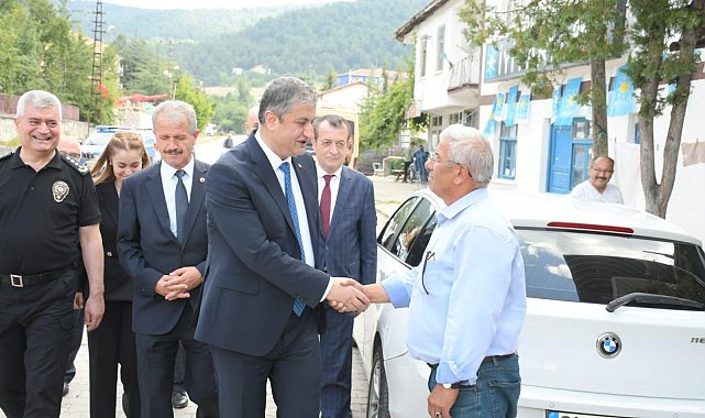 Vali Yavuz Ovacık'ta esnaf ve vatandaşı dinledi
