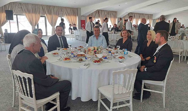 Validen darbe açıklaması: "15 Temmuz Darbesi diğer darbelerden farklı"