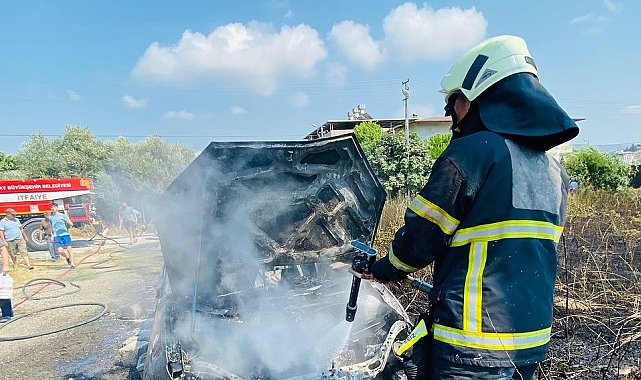 Yanan araç kullanılmaz hale geldi