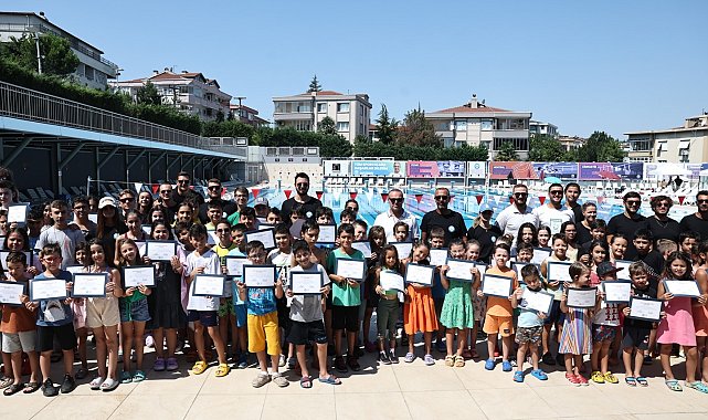 Yaz Spor Okulları'nda sertifika heyecanı