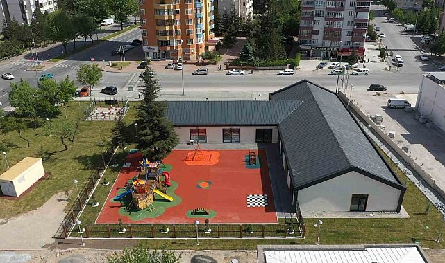 Yaz tatilinde Çocuk Kütüphanesi'ne ve Müzik Okulu'na ilgi yoğun