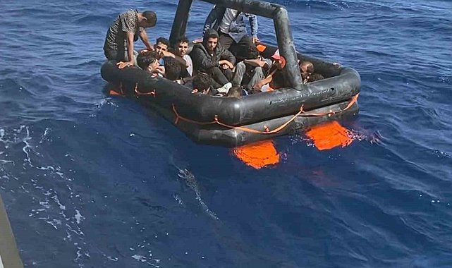 Yunanistan, 60 düzensiz göçmen ve 11 çocuğu ölüme itti