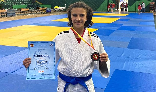 Yunusemreli judocu Rabia Tekin Balkan 3'üncüsü oldu