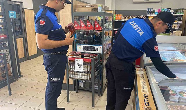 Zabıta ekipleri zincir marketleri denetledi