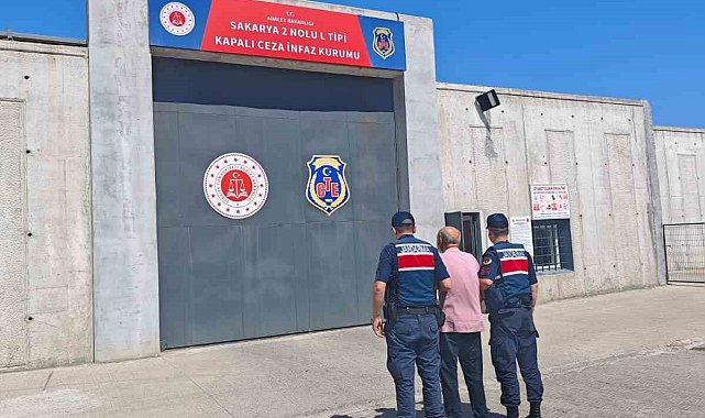 22 yıl 1 ay kesinleşmiş hapis cezası vardı, jandarmadan kaçamadı