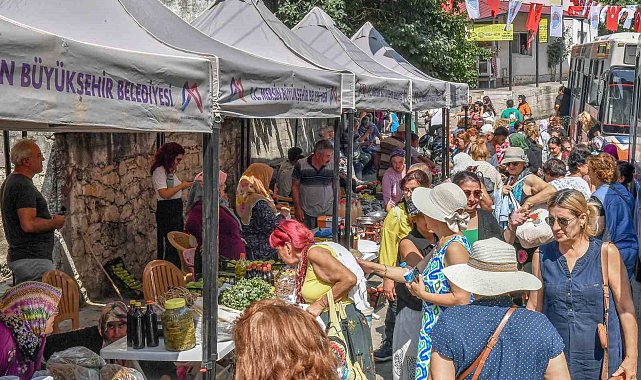 'Kırsal Mahalle Buluşmaları' ile kadınlar Mersin'i yeniden keşfediyor